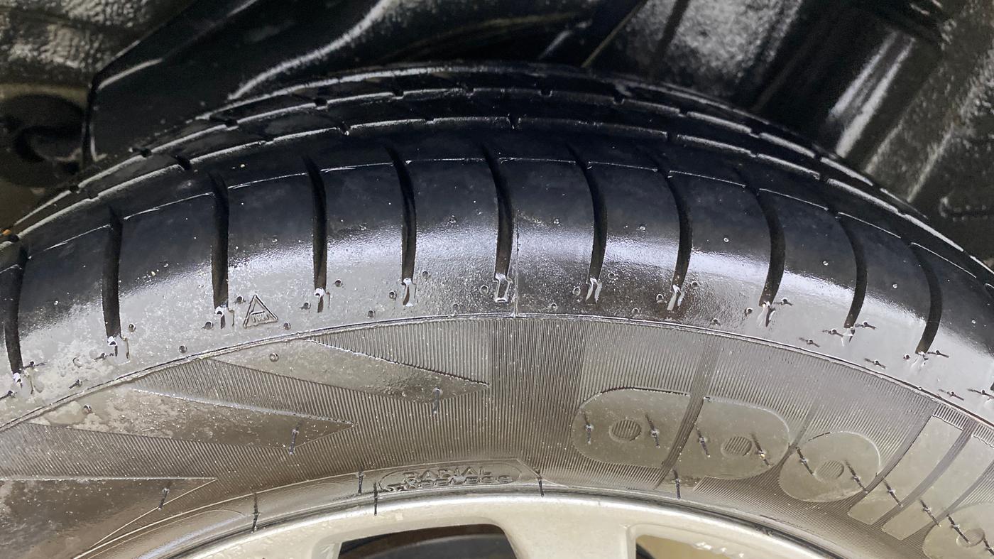 2014 Honda Amaze 1.2L I-VTEC VX, CNG, Manual, 83,690 km, Left Rear Tyre Tread