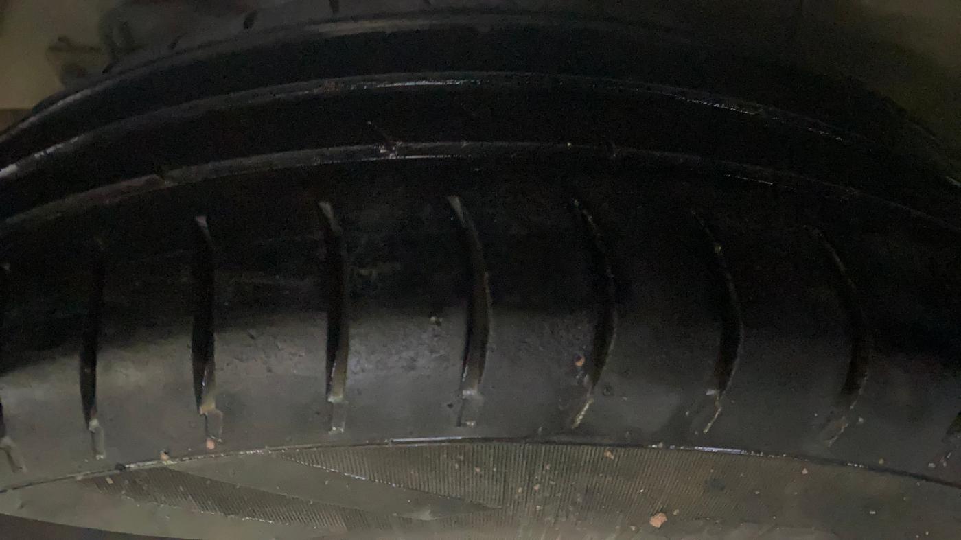2019 Hyundai Elite i20 SPORTZ PLUS 1.2, Petrol, Manual, 1,35,371 km, Right Rear Tyre Tread