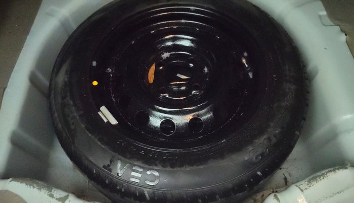 2015 Ford Figo Aspire TITANIUM 1.2 PETROL, Petrol, Manual, 51,631 km, Spare Tyre