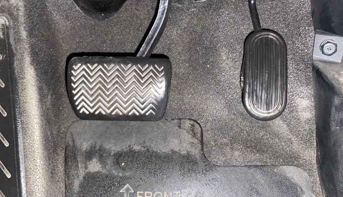 2016 Toyota Innova Crysta 2.8 ZX AT 7 STR, Diesel, Automatic, 57,258 km, Pedals