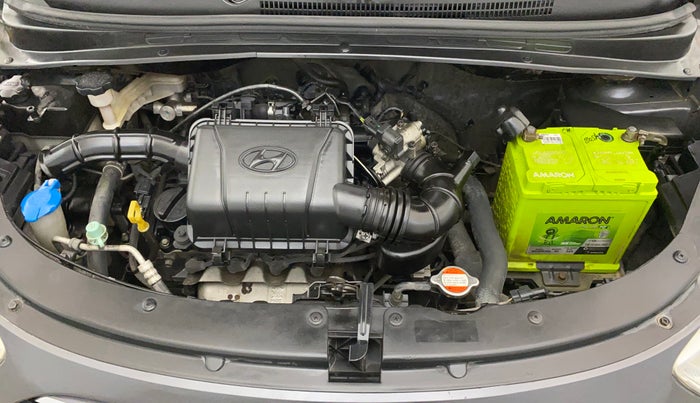 2015 Hyundai i10 SPORTZ 1.1, Petrol, Manual, 40,652 km, Engine View