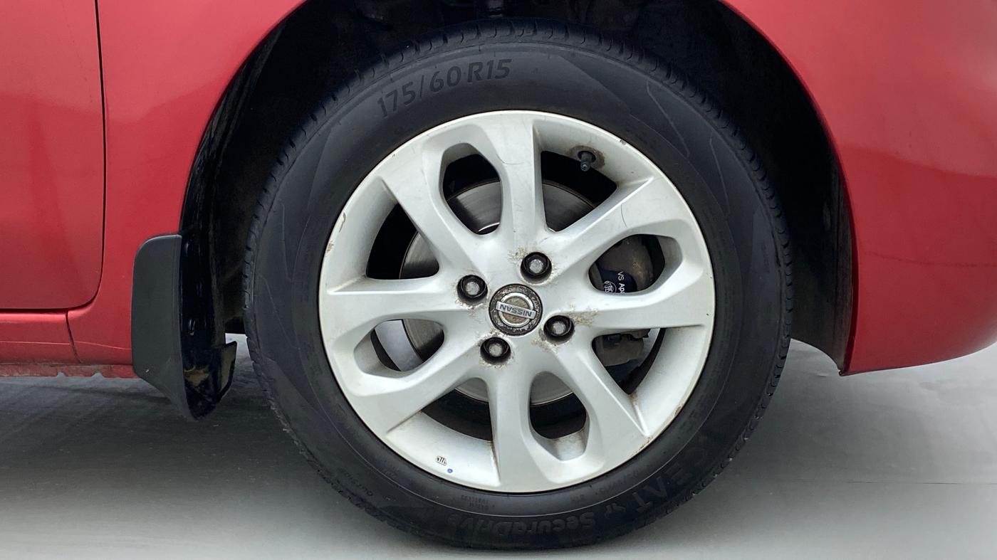 2014 Nissan Micra XV CVT, Petrol, Automatic, 35,840 km, Right Front Wheel