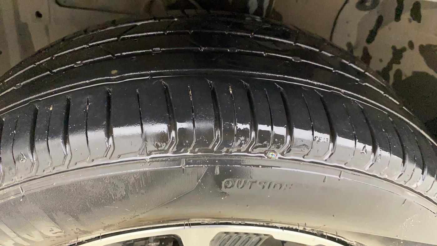 2021 Maruti Vitara Brezza ZXI PLUS, Petrol, Manual, 1,23,033 km, Left Front Tyre Tread