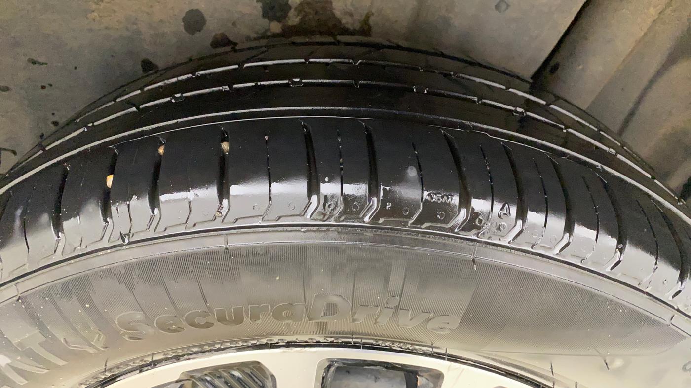 2021 Maruti Vitara Brezza ZXI PLUS, Petrol, Manual, 1,23,033 km, Left Rear Tyre Tread