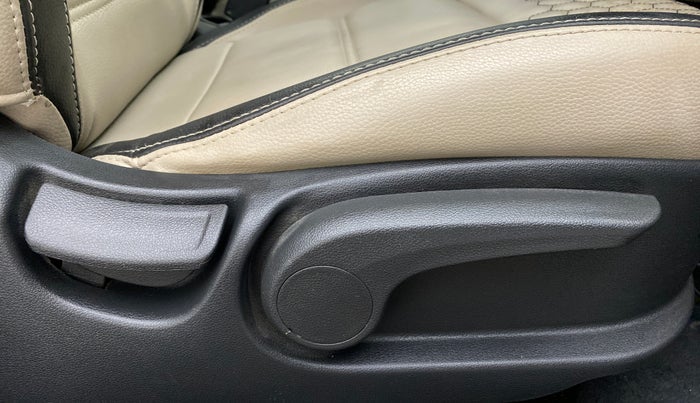 2019 Hyundai Verna 1.6 CRDI SX, Diesel, Manual, 42,486 km, Driver Side Adjustment Panel