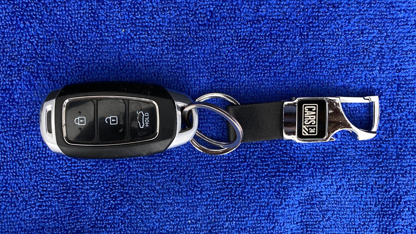 2019 Hyundai Verna 1.6 CRDI SX, Diesel, Manual, 42,486 km, Key Close Up
