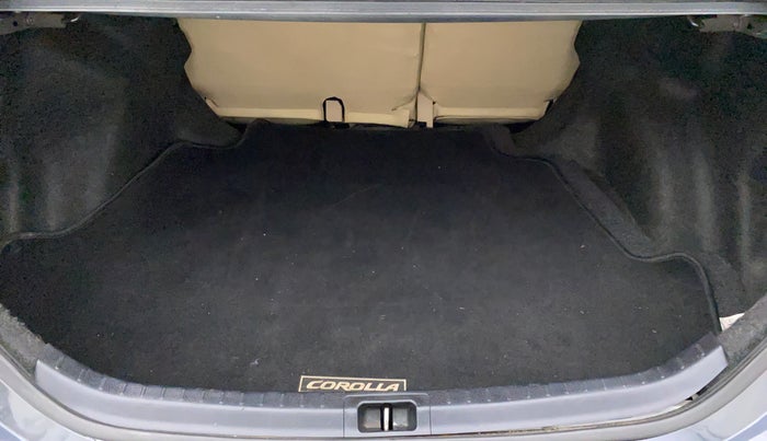 2015 Toyota Corolla Altis G, Petrol, Manual, 80,008 km, Boot Inside