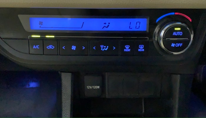 2015 Toyota Corolla Altis G, Petrol, Manual, 80,008 km, Automatic Climate Control