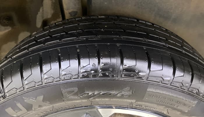 2022 Maruti BREZZA ZXI + SMART HYBRID, Petrol, Manual, 88,894 km, Right Rear Tyre Tread