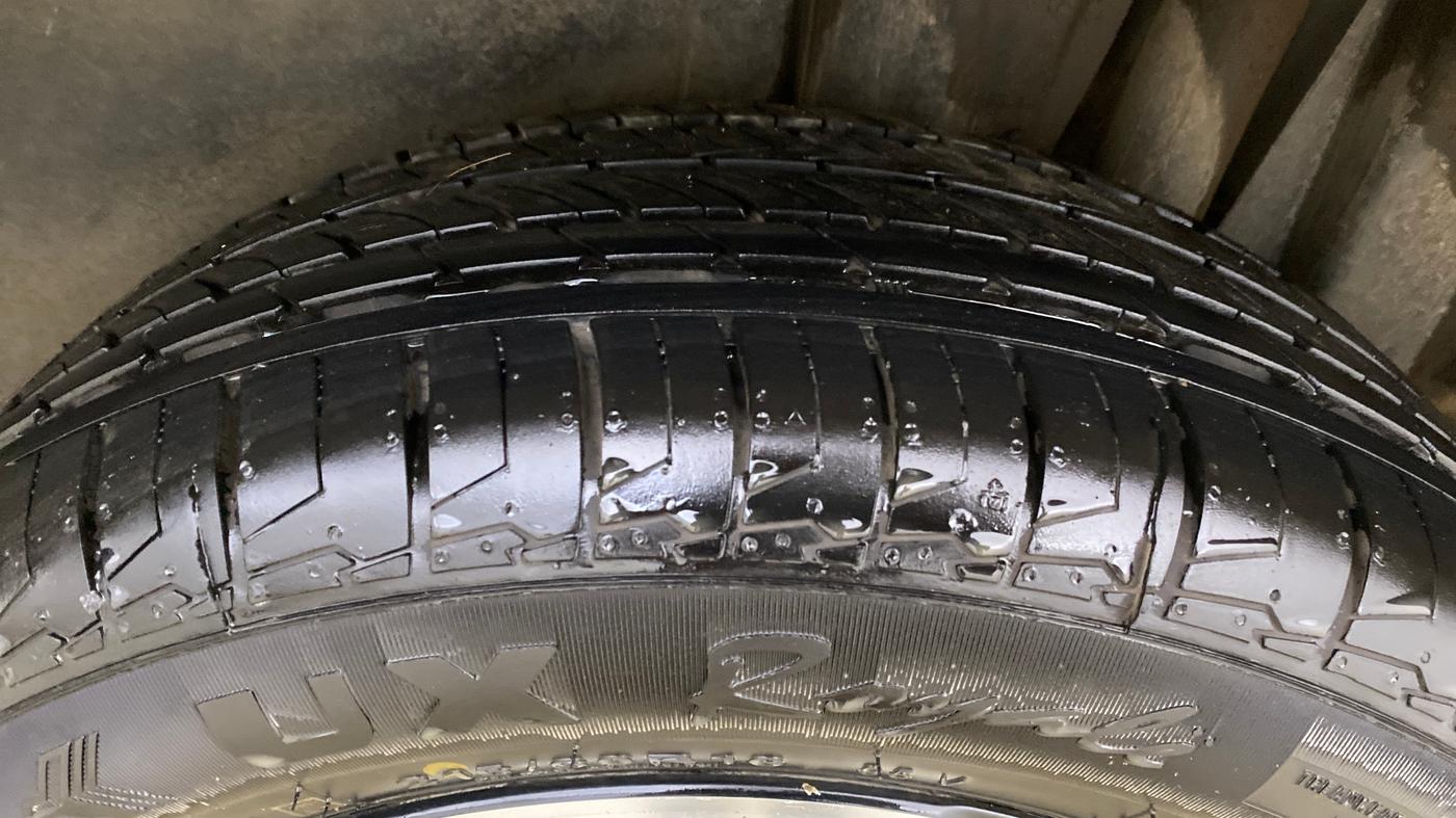 2022 Maruti BREZZA ZXI + SMART HYBRID, Petrol, Manual, 88,894 km, Left Rear Tyre Tread