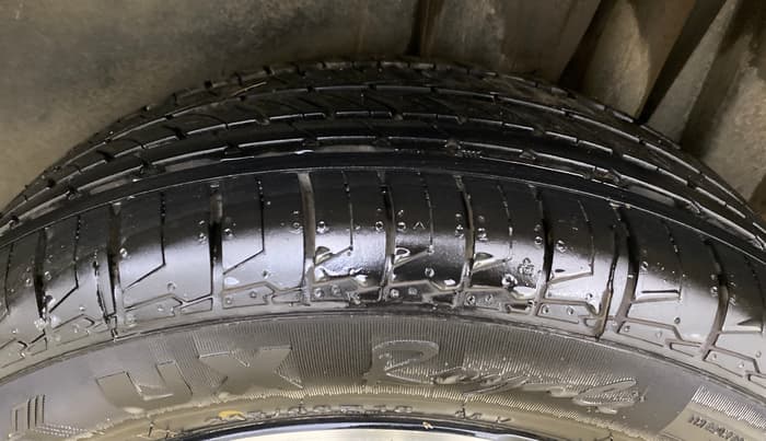 2022 Maruti BREZZA ZXI + SMART HYBRID, Petrol, Manual, 88,894 km, Left Rear Tyre Tread