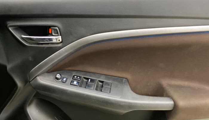2022 Maruti BREZZA ZXI + SMART HYBRID, Petrol, Manual, 88,894 km, Driver Side Door Panels Control