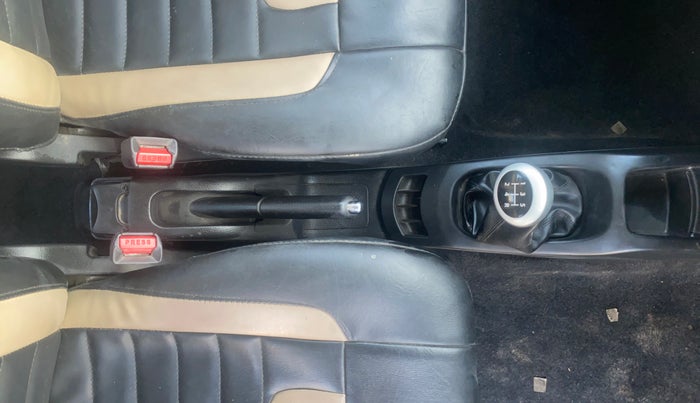 2017 Maruti Wagon R 1.0 VXI, Petrol, Manual, 60,873 km, Gear Lever