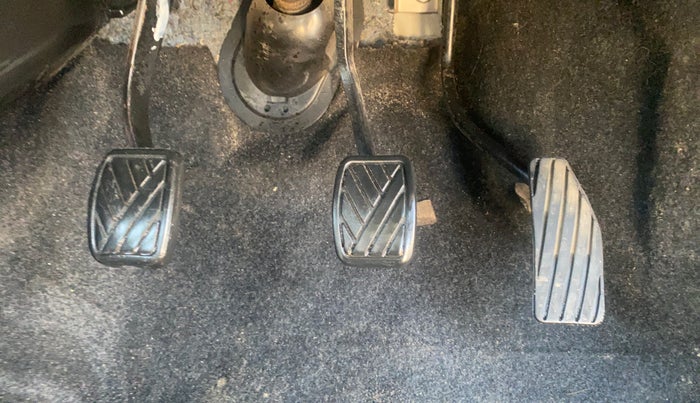 2017 Maruti Wagon R 1.0 VXI, Petrol, Manual, 60,873 km, Pedals