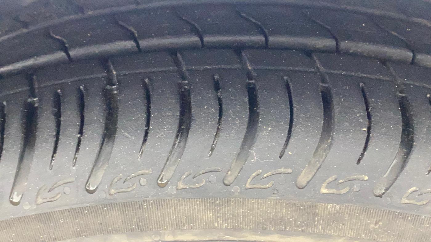 2023 Tata TIGOR XZ CNG, CNG, Manual, 40,968 km, Right Front Tyre Tread