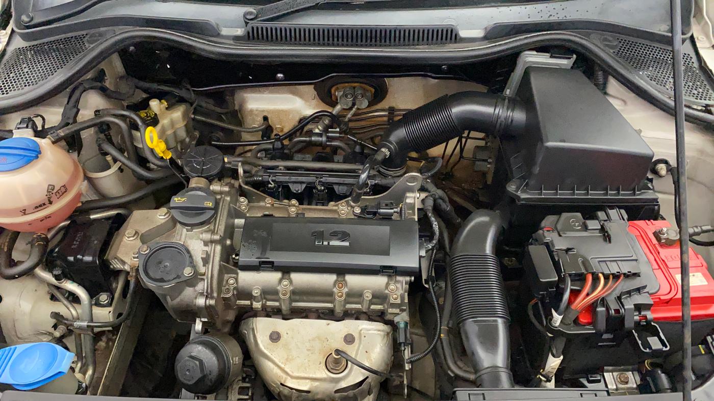 2017 Volkswagen Ameo HIGHLINE1.2L, Petrol, Manual, 52,616 km, Engine View