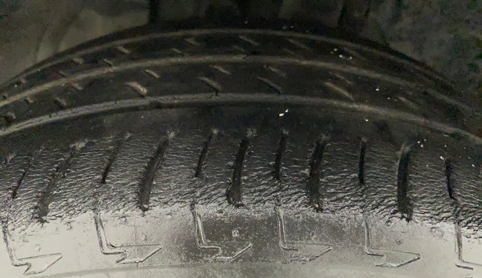 2018 Ford Ecosport TITANIUM 1.0L ECOBOOST SPORTS(SUNROOF), Petrol, Manual, 52,850 km, Left Front Tyre Tread