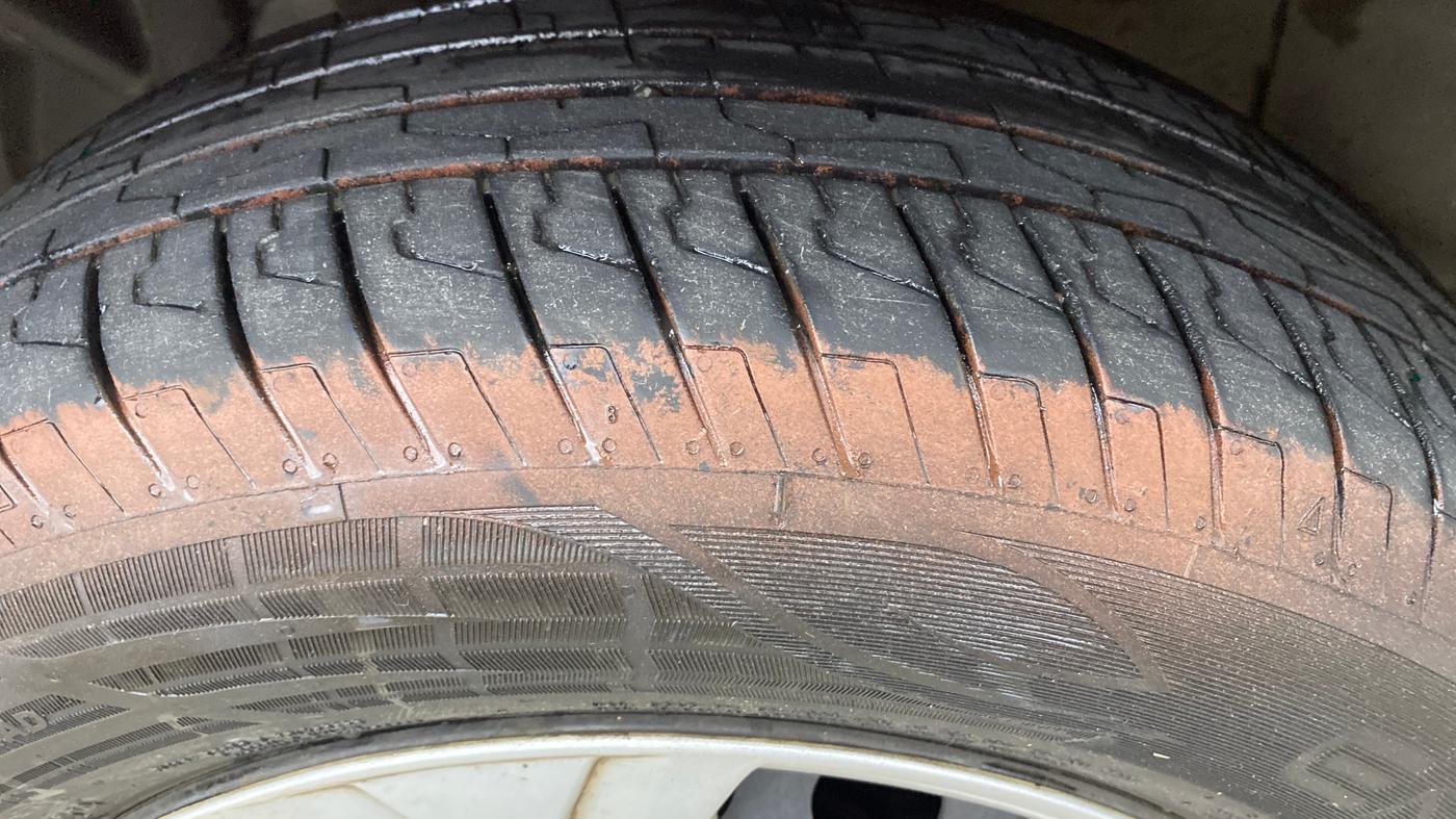 2014 Ford Ecosport TREND 1.5L PETROL, Petrol, Manual, 95,533 km, Left Front Tyre Tread