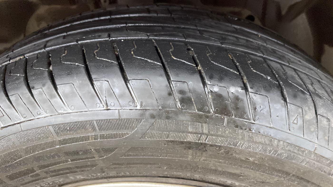 2014 Ford Ecosport TREND 1.5L PETROL, Petrol, Manual, 95,533 km, Right Front Tyre Tread
