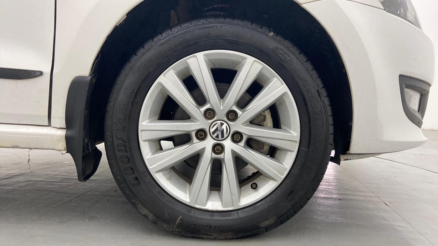 2014 Volkswagen Polo HIGHLINE1.2L PETROL, Petrol, Manual, 68,345 km, Right Front Wheel