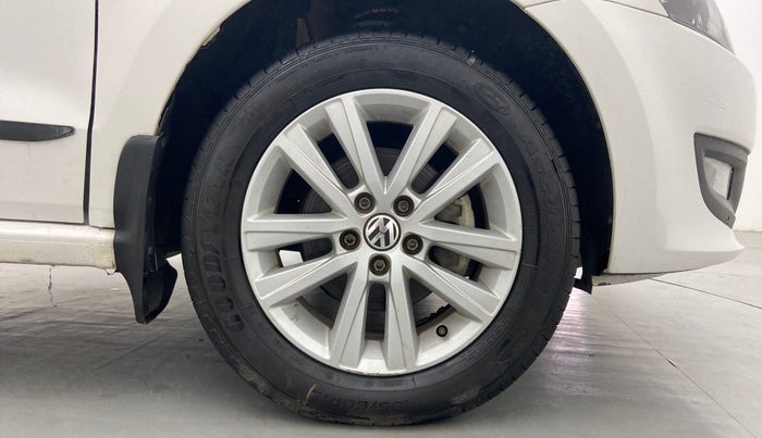 2014 Volkswagen Polo HIGHLINE1.2L PETROL, Petrol, Manual, 68,345 km, Right Front Wheel
