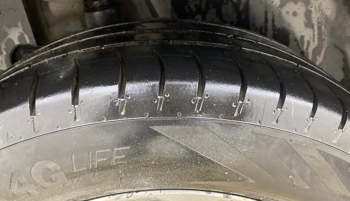 2023 KIA SELTOS HTK PLUS 1.5 DIESEL IMT, Diesel, Manual, 1,17,162 km, Right Rear Tyre Tread