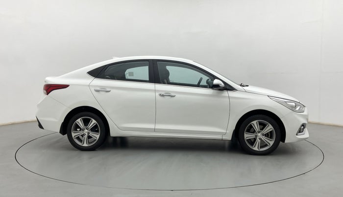 2018 Hyundai Verna 1.6 CRDI SX + AT, Diesel, Automatic, 90,944 km, Right Side View