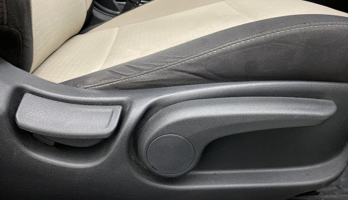 2018 Hyundai Verna 1.6 CRDI SX + AT, Diesel, Automatic, 90,944 km, Driver Side Adjustment Panel