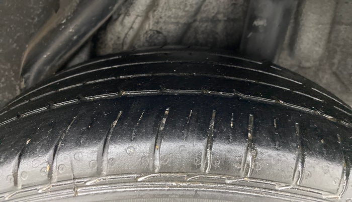 2018 Hyundai Verna 1.6 CRDI SX + AT, Diesel, Automatic, 90,944 km, Left Rear Tyre Tread