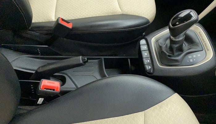 2018 Hyundai NEW SANTRO SPORTZ AMT, Petrol, Automatic, 19,015 km, Gear Lever