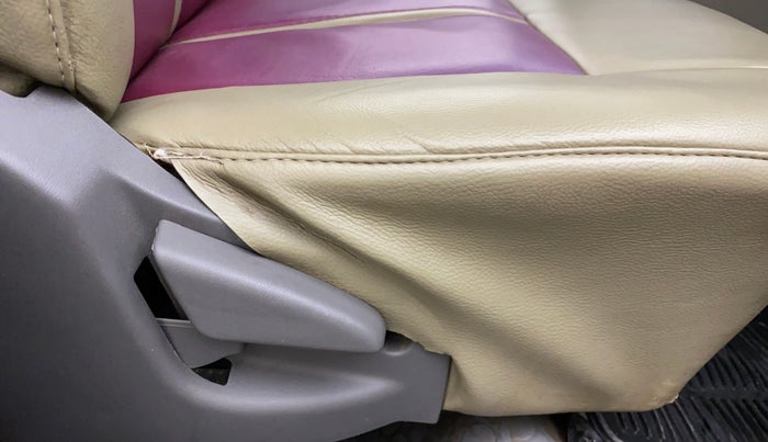 2014 Datsun Go T, Petrol, Manual, 28,310 km, Driver Side Adjustment Panel