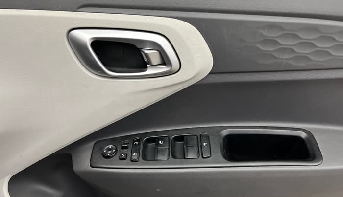 2020 Hyundai GRAND I10 NIOS SPORTZ U2 1.2 CRDI, Diesel, Manual, 61,343 km, Driver Side Door Panels Control