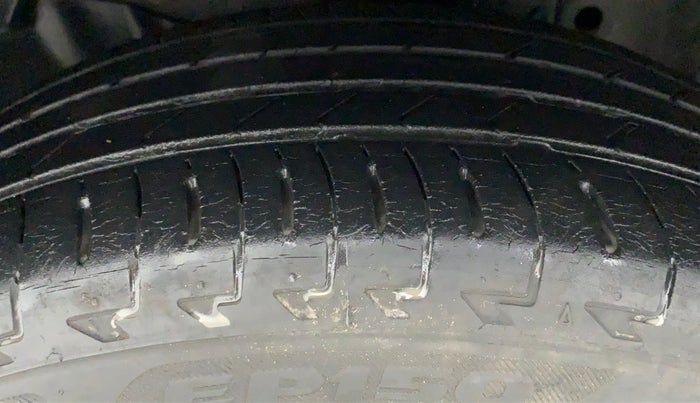 2017 Honda WR-V 1.2L I-VTEC VX MT, Petrol, Manual, 25,740 km, Left Front Tyre Tread