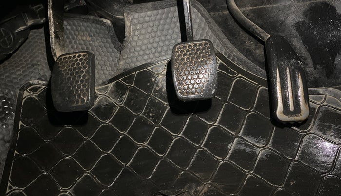 2015 Maruti Alto 800 LXI, Petrol, Manual, 66,585 km, Pedals