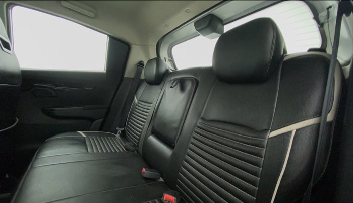 2018 Mahindra KUV 100 NXT K8 6 STR, Petrol, Manual, 35,562 km, Right Side Rear Door Cabin