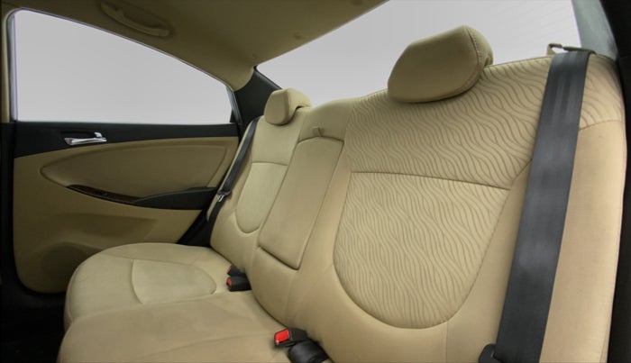 2014 Hyundai Verna FLUIDIC 1.6 VTVT SX AT, Petrol, Automatic, 42,047 km, Right Side Rear Door Cabin