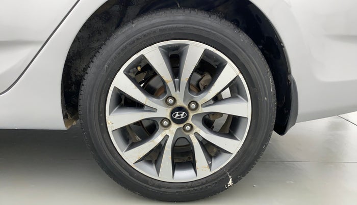 2014 Hyundai Verna FLUIDIC 1.6 VTVT SX AT, Petrol, Automatic, 42,047 km, Left Rear Wheel