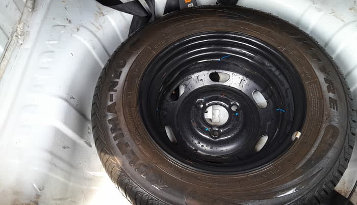 2016 Renault Kwid RXL, Petrol, Manual, 65,081 km, Spare Tyre