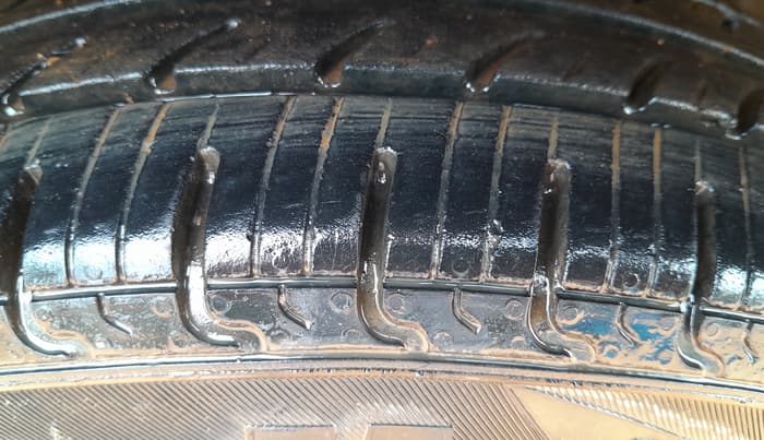2016 Renault Kwid RXL, Petrol, Manual, 65,081 km, Right Rear Tyre Tread