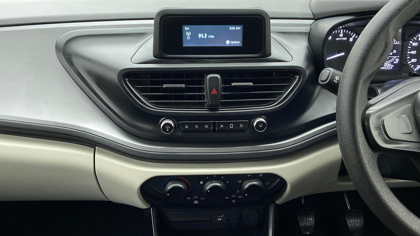 2021 Tata ALTROZ XE 1.2, Petrol, Manual, 1,253 km, Air Conditioner
