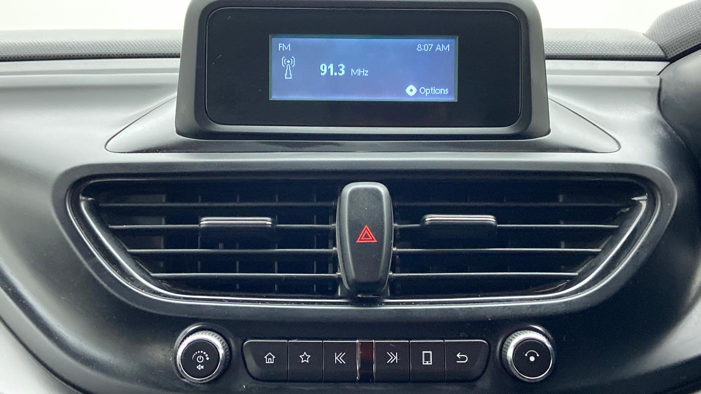 2021 Tata ALTROZ XE 1.2, Petrol, Manual, 1,253 km, Infotainment System