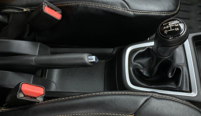 2020 Maruti Swift VXI, Petrol, Manual, 57,349 km, Gear Lever