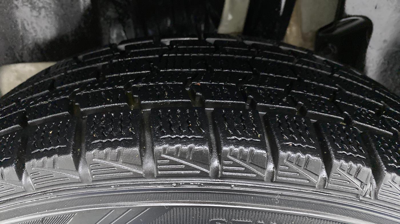 2020 Maruti Swift VXI, Petrol, Manual, 57,349 km, Left Rear Tyre Tread