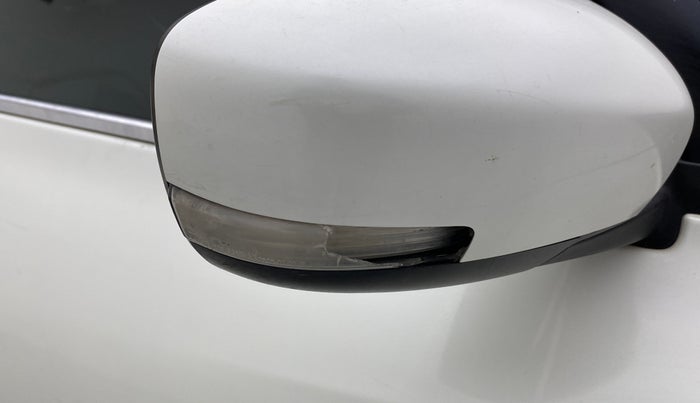2020 Maruti Swift VXI, Petrol, Manual, 57,349 km, Right rear-view mirror - Indicator light has minor damage