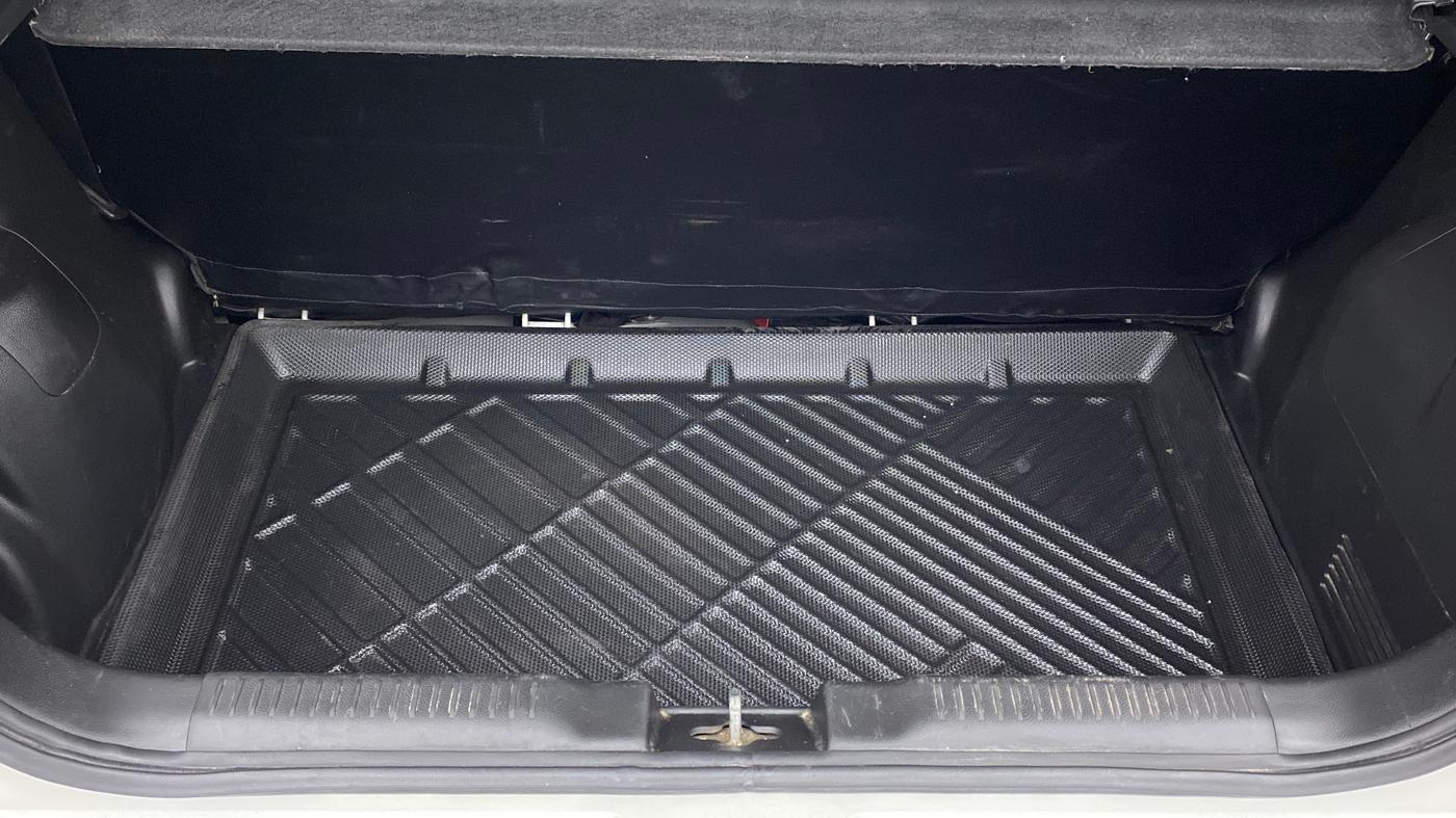 2020 Maruti Swift VXI, Petrol, Manual, 57,349 km, Boot Inside