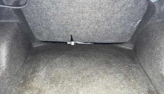 2016 Volkswagen Ameo HIGHLINE1.2L, Petrol, Manual, 68,683 km, Boot Inside