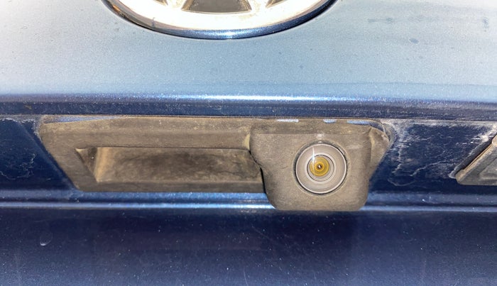 2016 Volkswagen Ameo HIGHLINE1.2L, Petrol, Manual, 68,683 km, Parking Camera