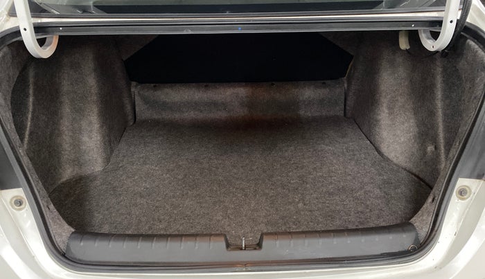 2024 Honda City 1.5L I-VTEC V, Petrol, Manual, 28,986 km, Boot Inside