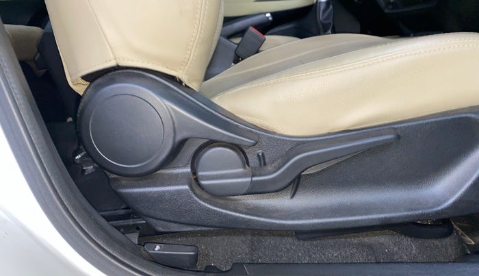 2024 Honda City 1.5L I-VTEC V, Petrol, Manual, 28,986 km, Driver Side Adjustment Panel