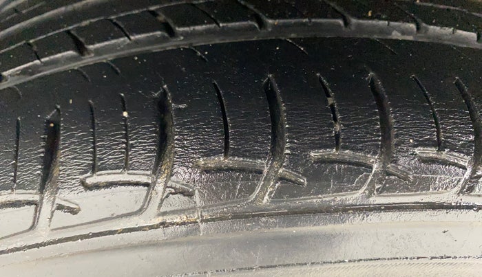 2019 Skoda Rapid STYLE 1.6 MPI AT, Petrol, Automatic, 49,097 km, Right Rear Tyre Tread